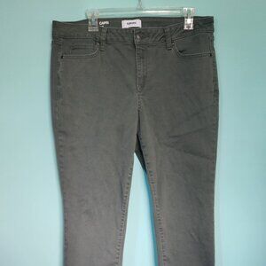 SONOMA Denim Capri Pants-Sage Green- Distressed Look-Women's Size 16-Excellent